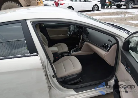 2018 Hyundai Elantra Sel z USA, uszkodzony, nr VIN 5NPD84LF0JH232667